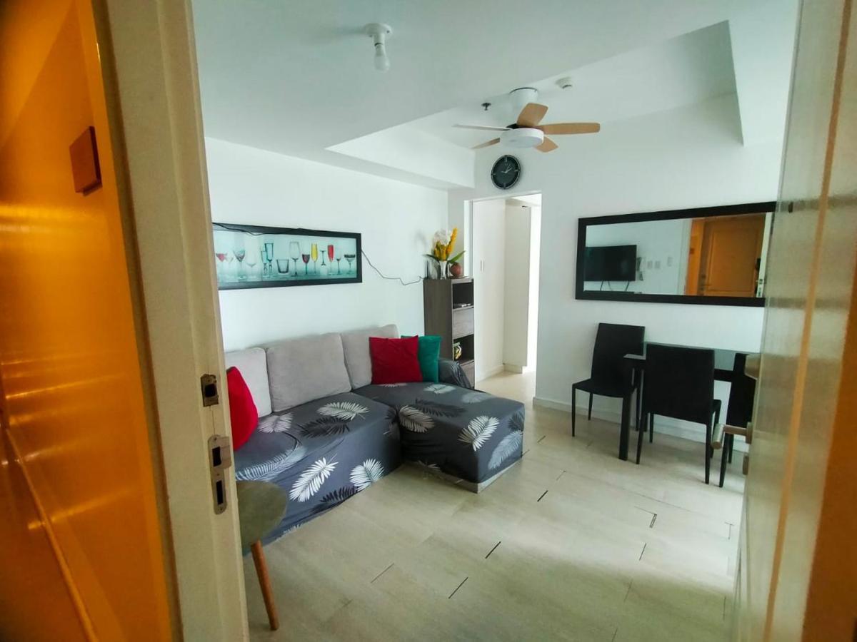 Beach Front Living In The Heart Of The City, Azure Residences Маніла Екстер'єр фото