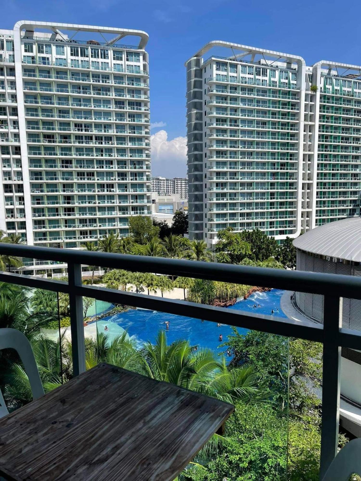 Beach Front Living In The Heart Of The City, Azure Residences Маніла Екстер'єр фото