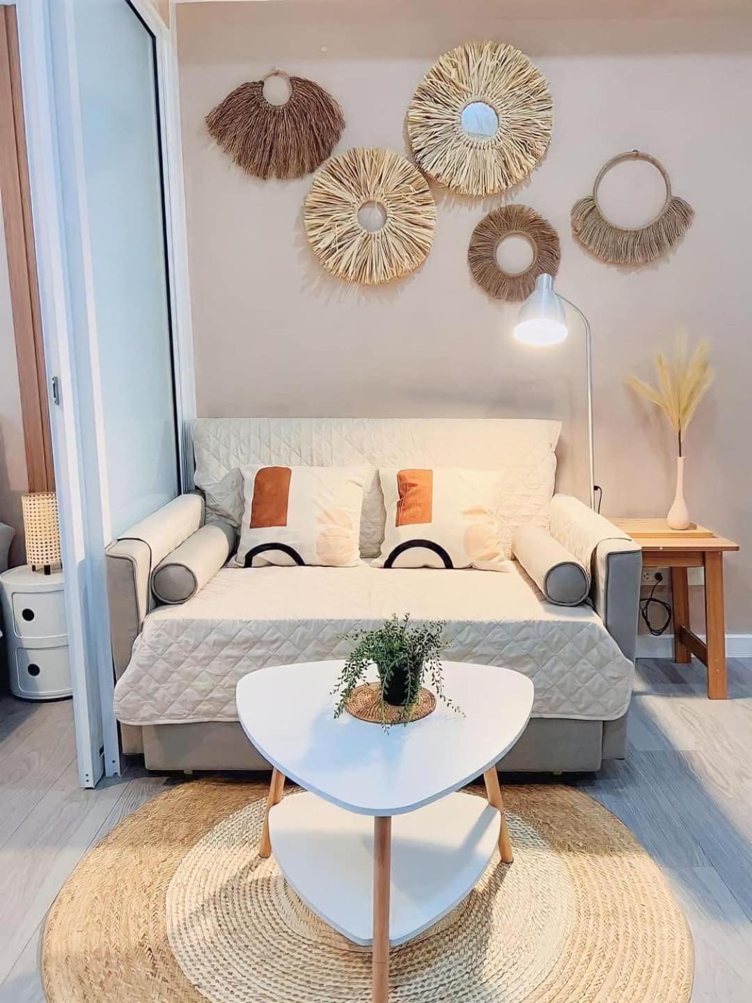 Beach Front Living In The Heart Of The City, Azure Residences Маніла Екстер'єр фото