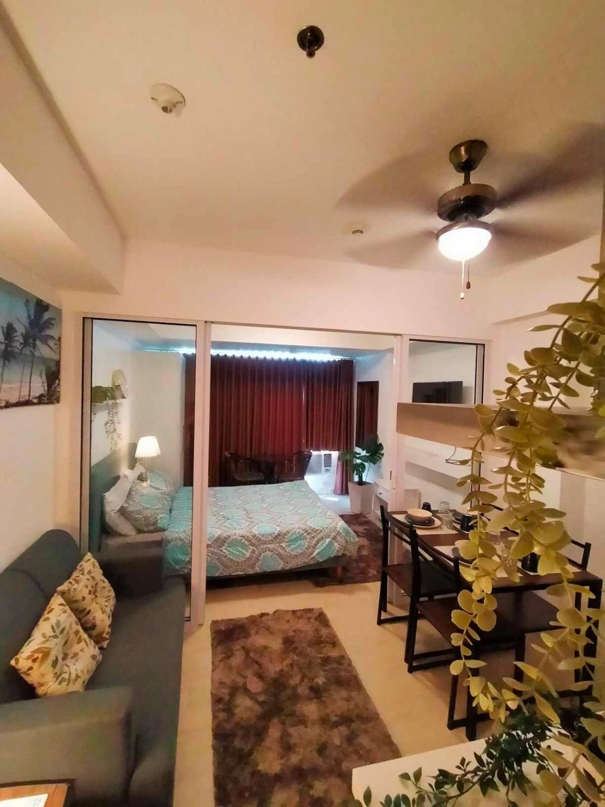 Beach Front Living In The Heart Of The City, Azure Residences Маніла Екстер'єр фото