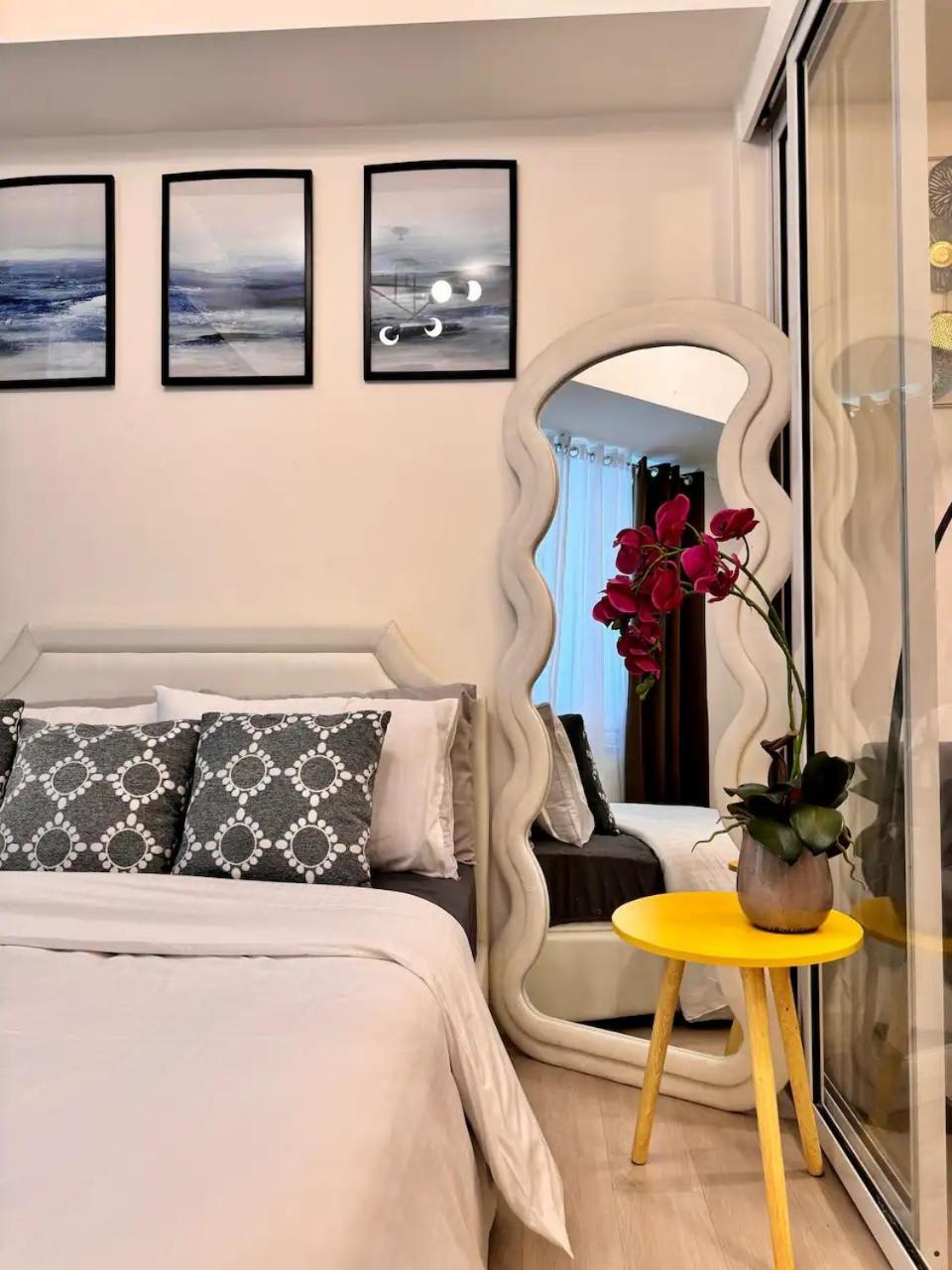 Beach Front Living In The Heart Of The City, Azure Residences Маніла Екстер'єр фото